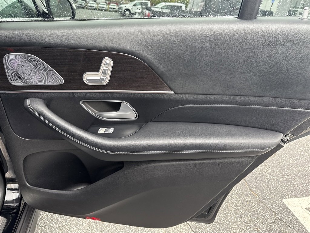 Used 2020 Mercedes-Benz GLS 450 4MATIC image 16