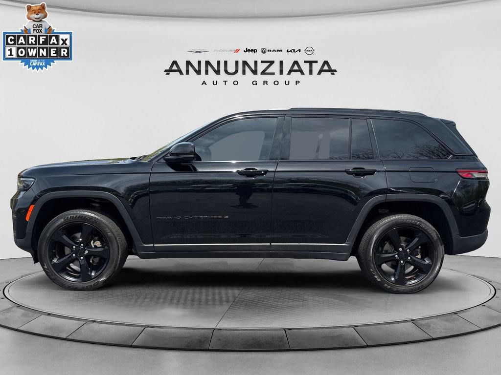 Certified 2024 Jeep Grand Cherokee Altitude AWD/4WD image 2