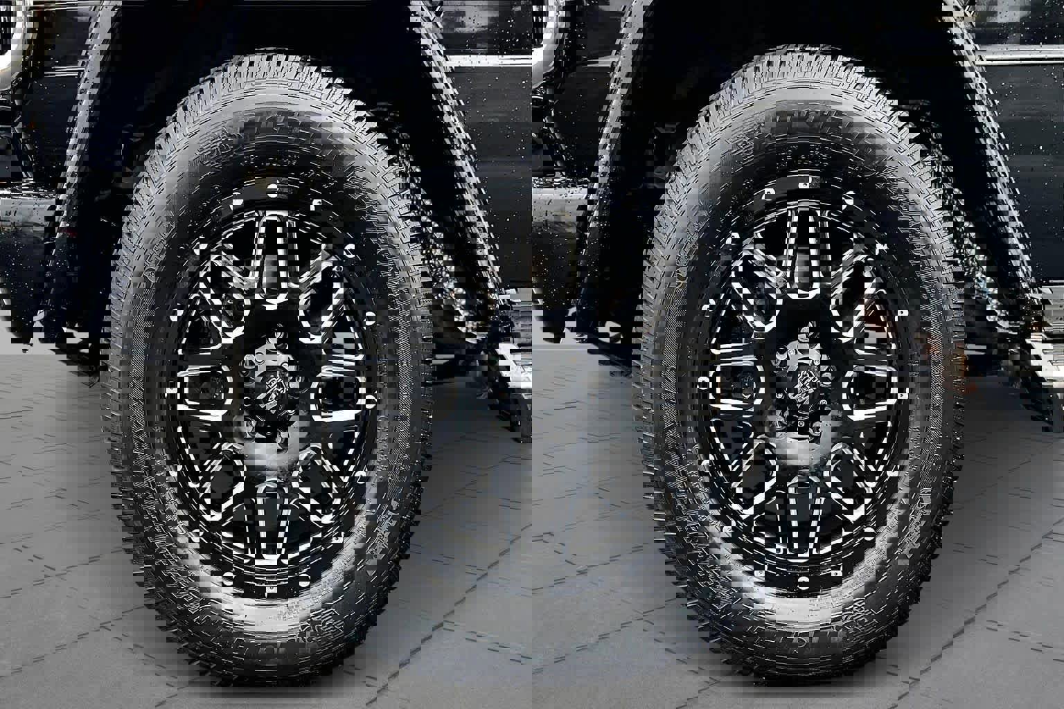 Used 2005 Mercedes-Benz G 500 5.0L image 11