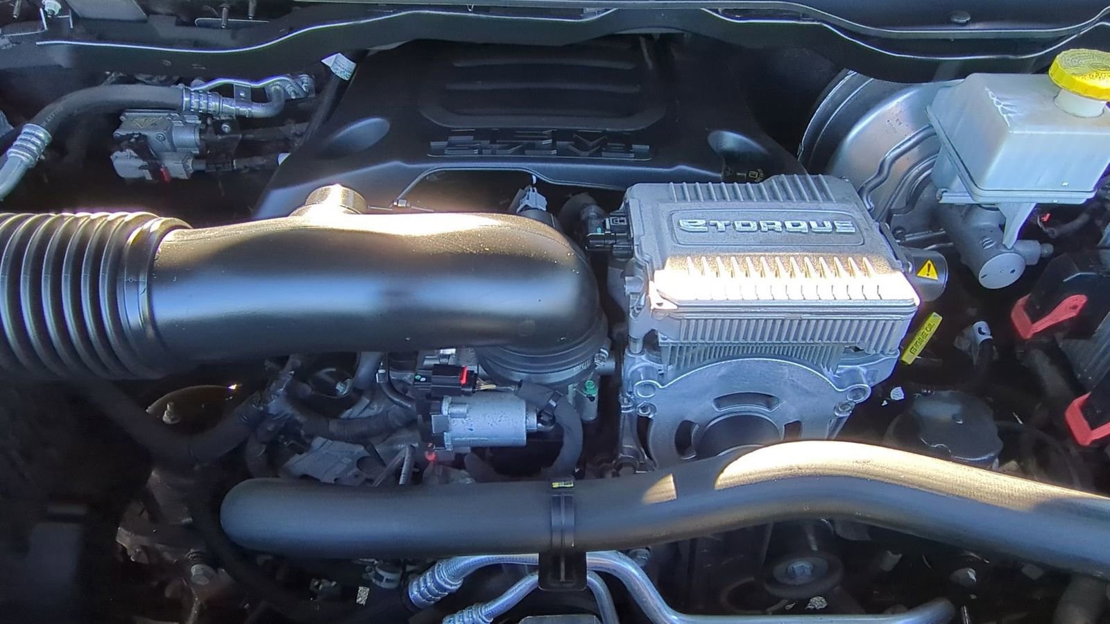 Used 2020 RAM 1500 Laramie w/ Sport Appearance Package image 15