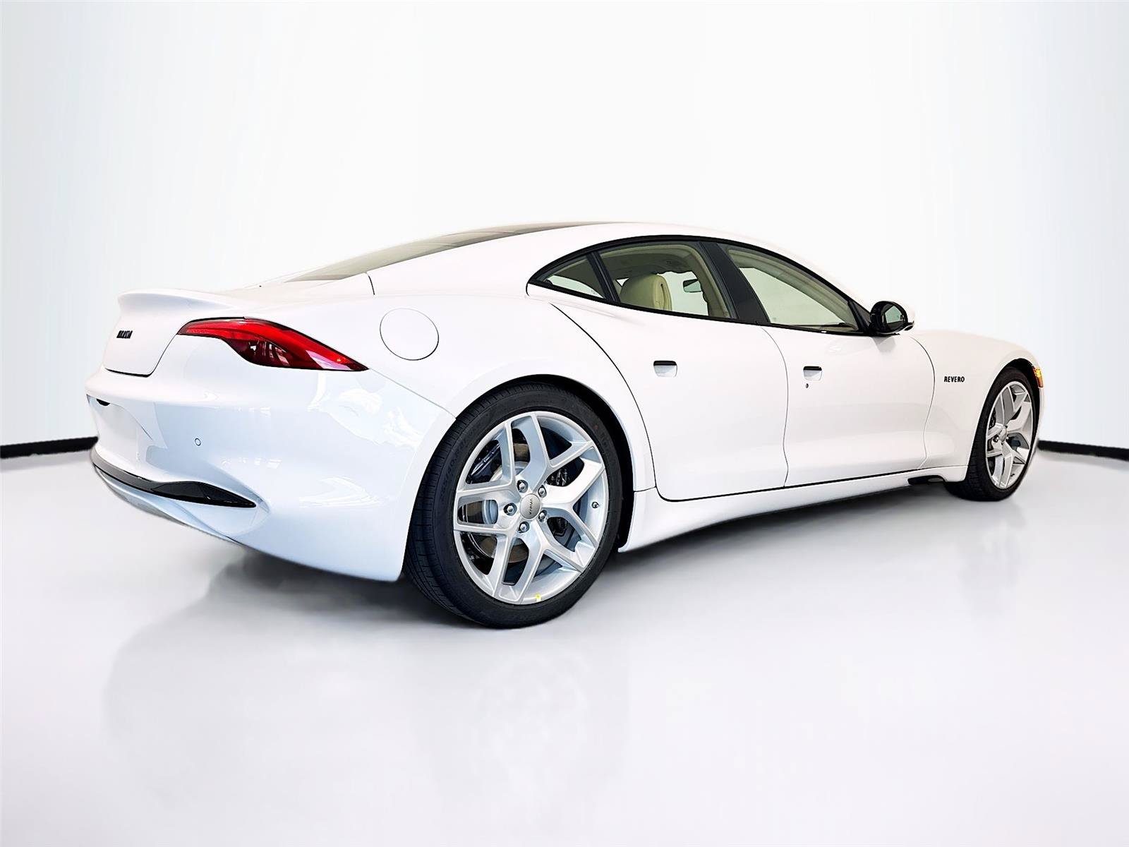 New 2025 Karma Revero Luxury RWD image 35