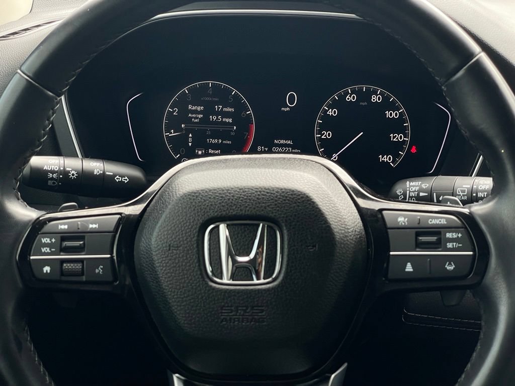 Certified 2025 Honda Pilot Touring image 12