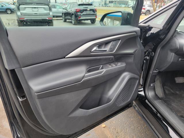 New 2026 Chevrolet Equinox EV LT w/ Comfort Package image 6