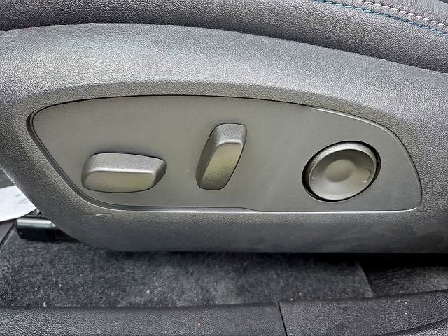 New 2026 Chevrolet Equinox EV LT w/ Convenience Package II image 18