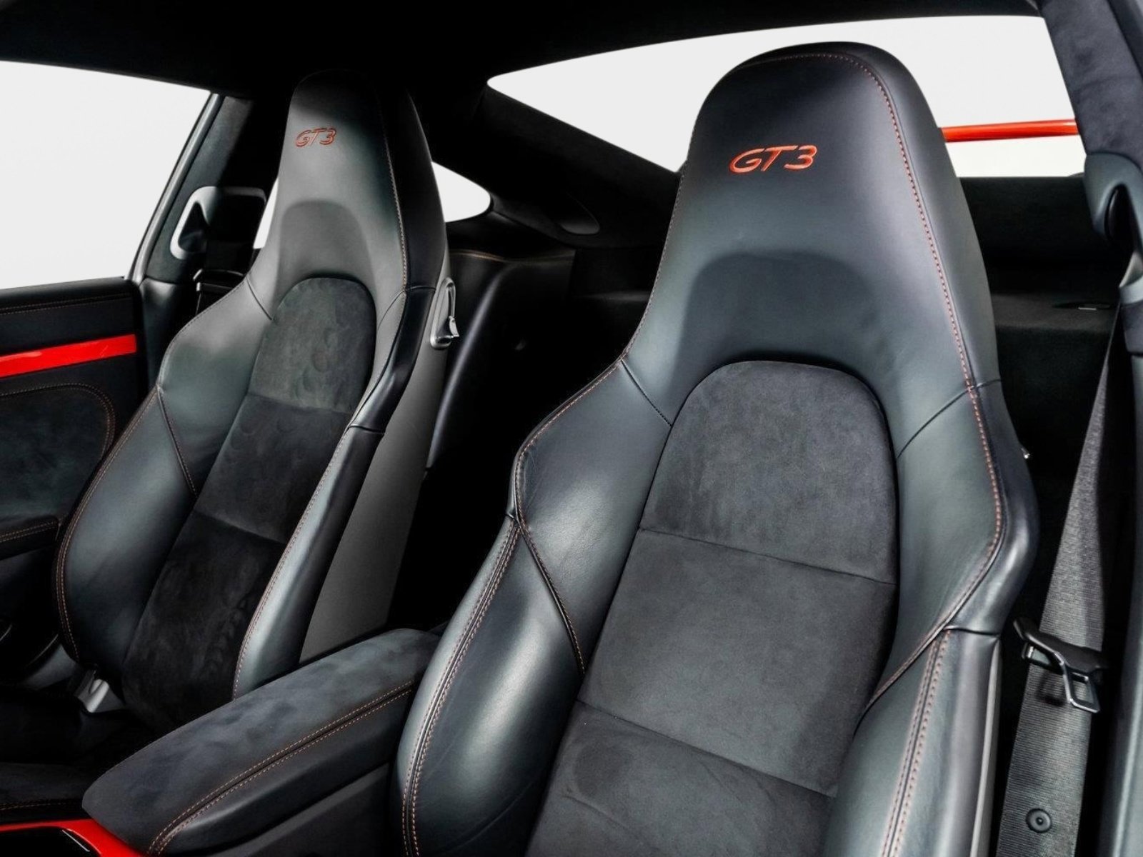 Used 2018 Porsche 911 GT3 RWD image 3