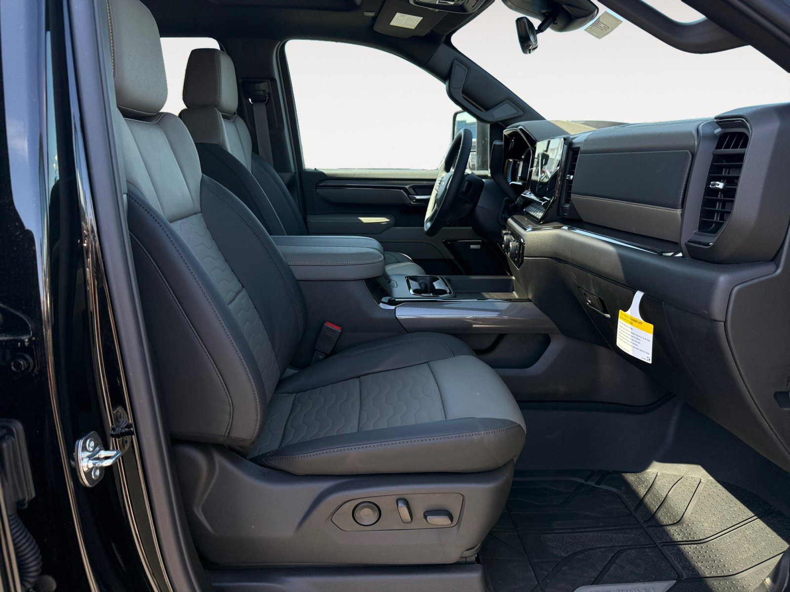 New 2026 Chevrolet Silverado 2500 ZR2 AWD/4WD image 19