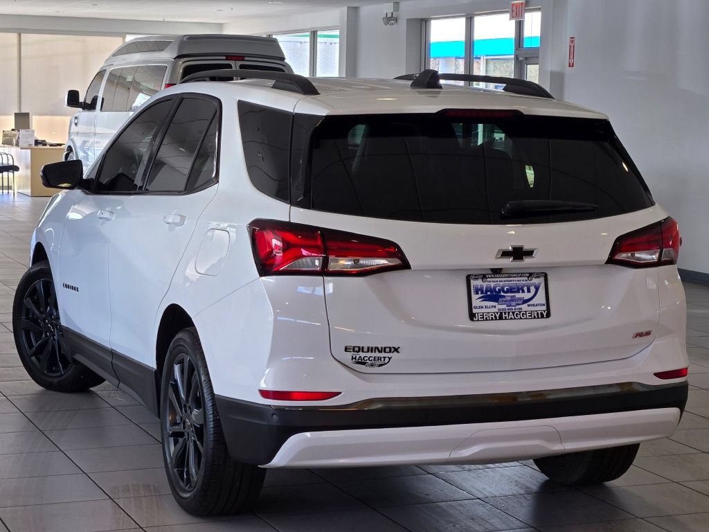 Certified 2022 Chevrolet Equinox RS w/ Infotainment Package FWD image 15