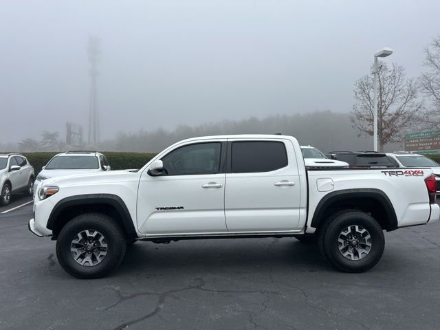 Used 2019 Toyota Tacoma TRD Off-Road w/ Technology Package image 10
