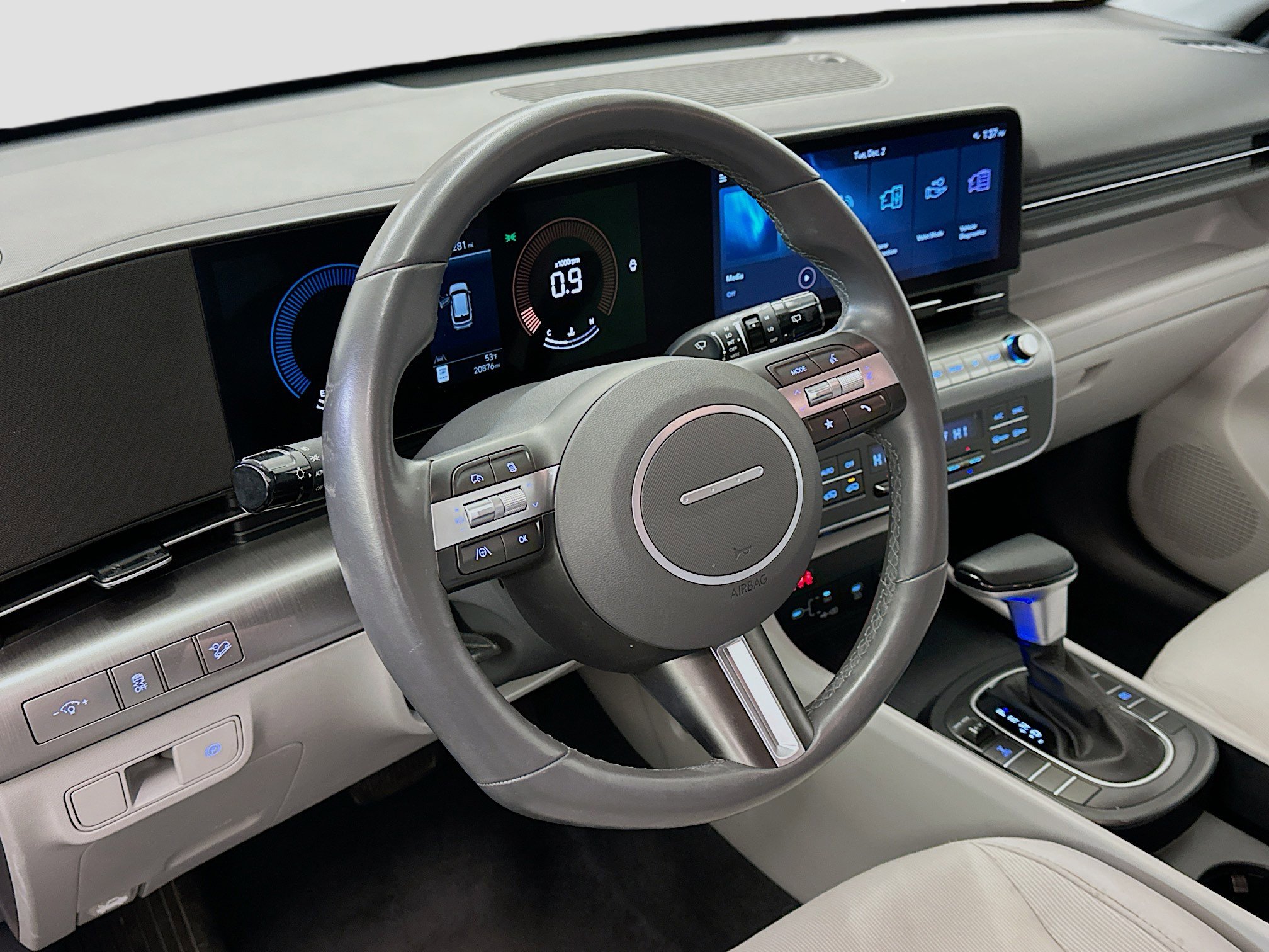 Used 2025 Hyundai Kona SEL image 18