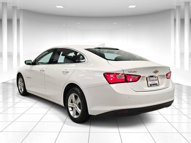 Used 2024 Chevrolet Malibu LT image 3
