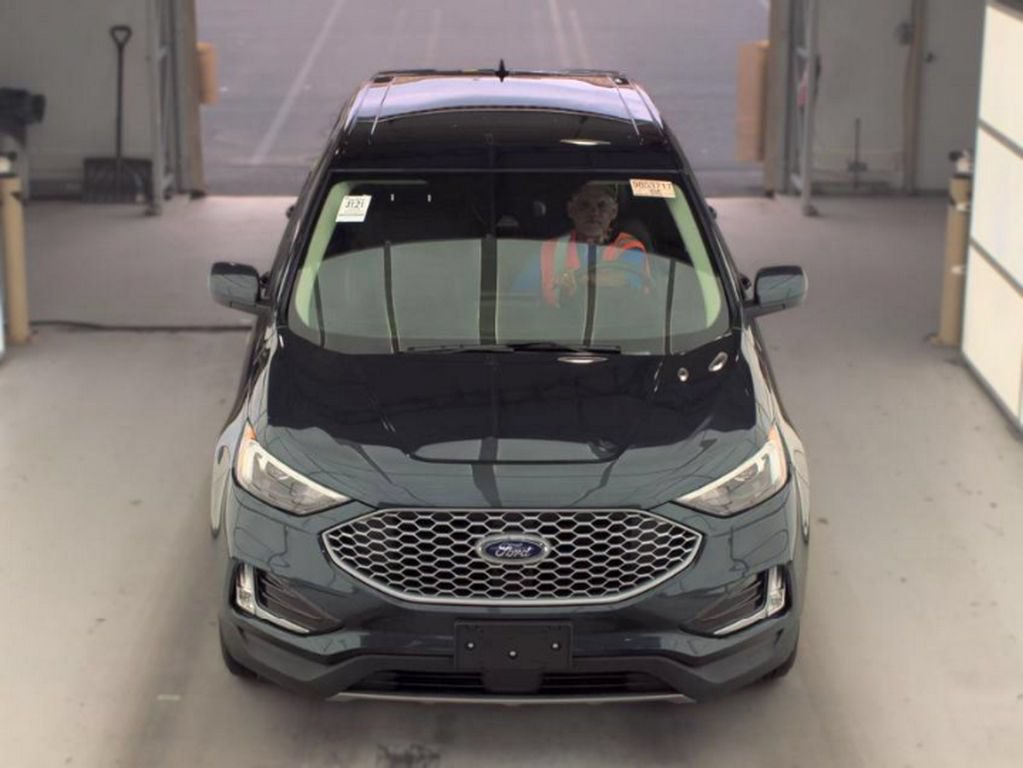 Used 2023 Ford Edge SEL w/ Convenience Package AWD/4WD image 3