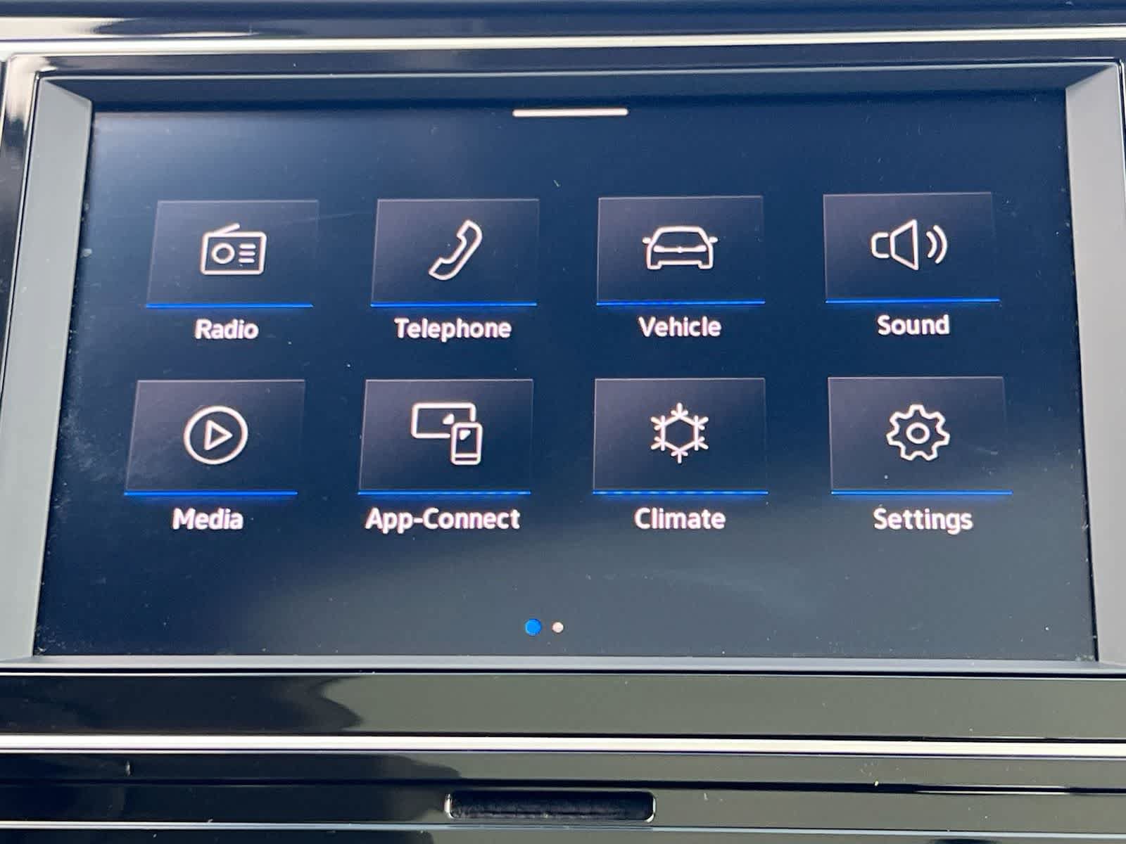 Used 2024 Volkswagen Jetta SE w/ Panoramic Sunroof Package FWD image 28