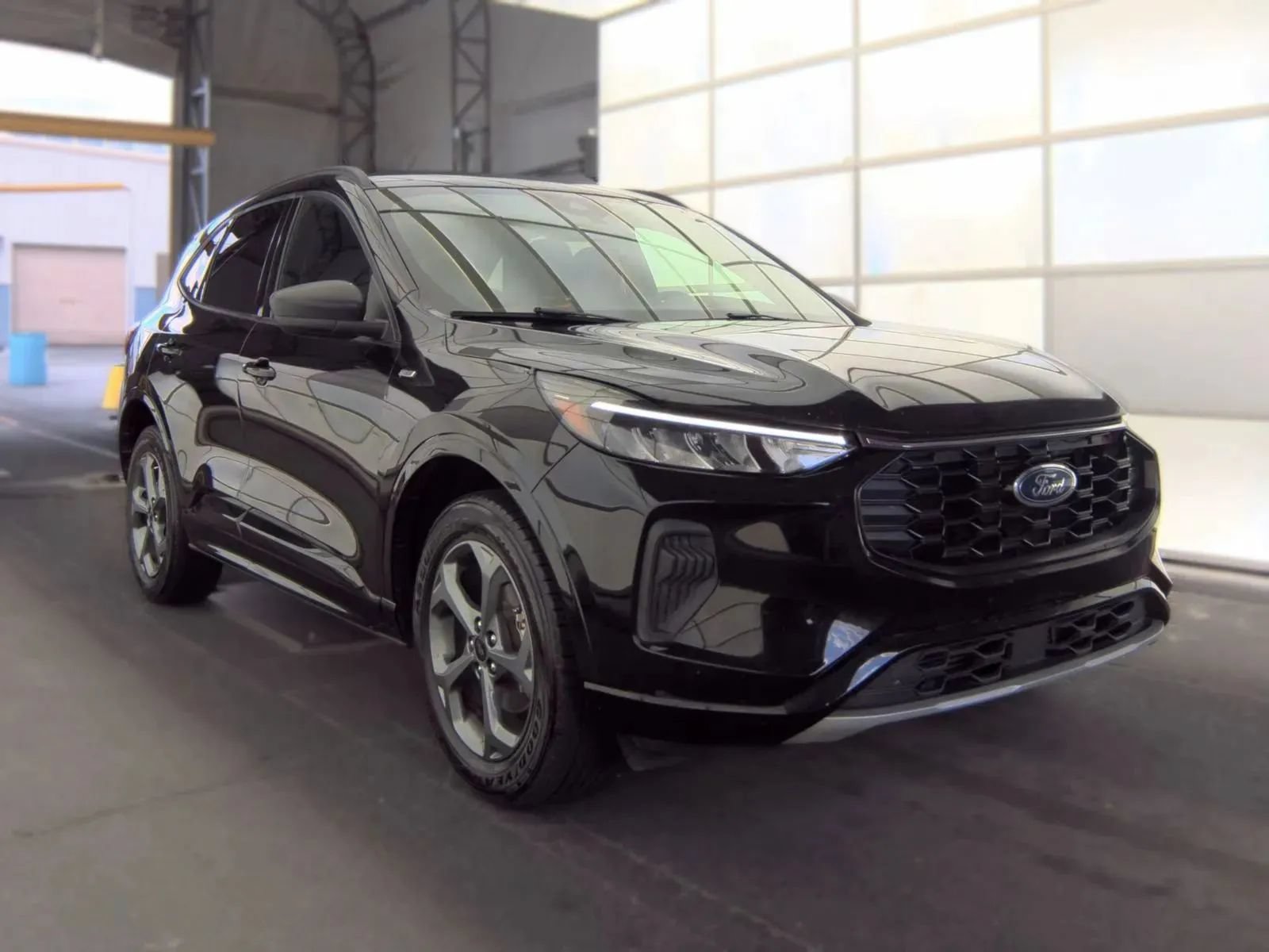Used 2024 Ford Escape ST-Line AWD/4WD image 4