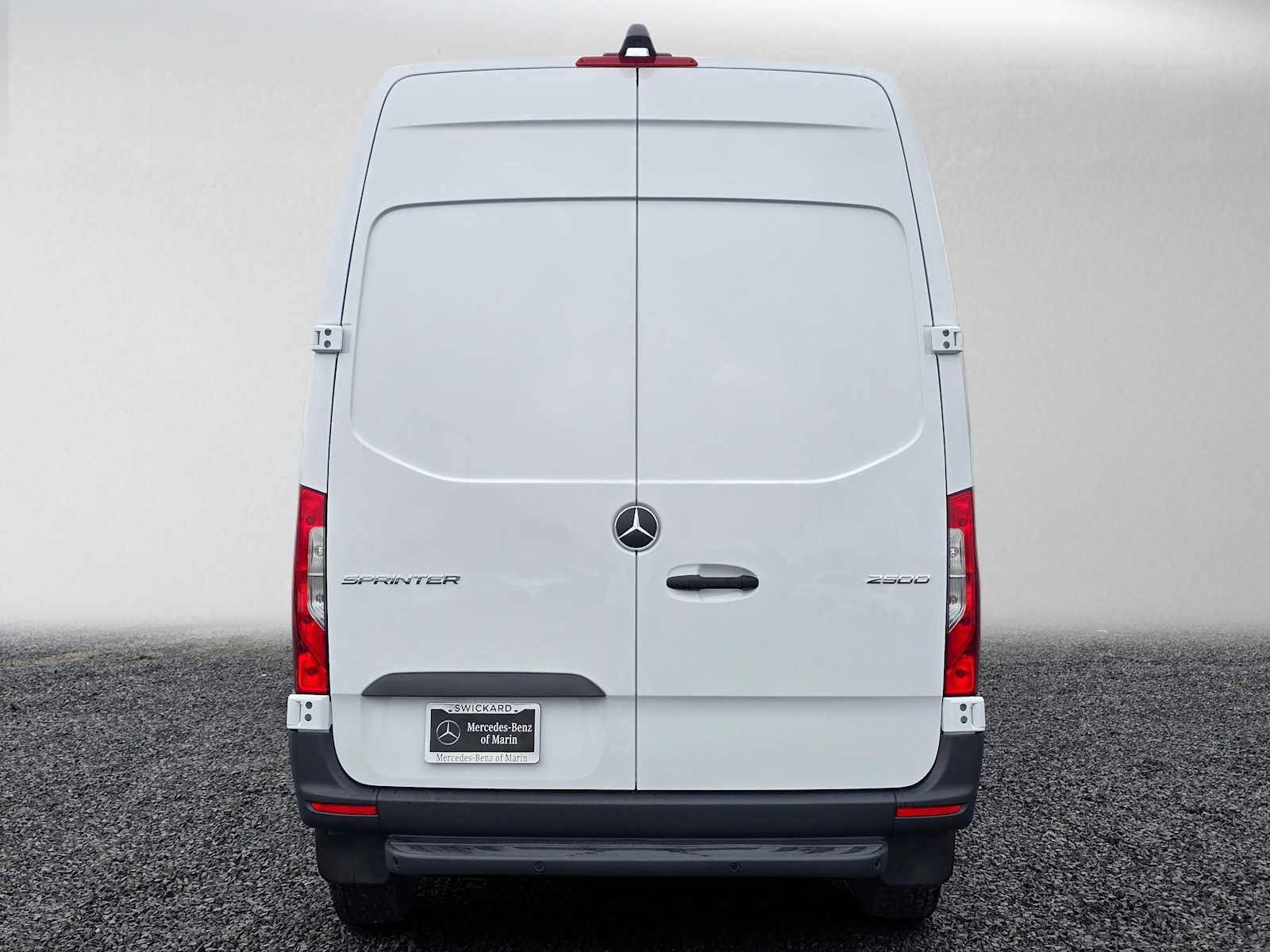 Used 2026 Mercedes-Benz Sprinter 2500 image 4