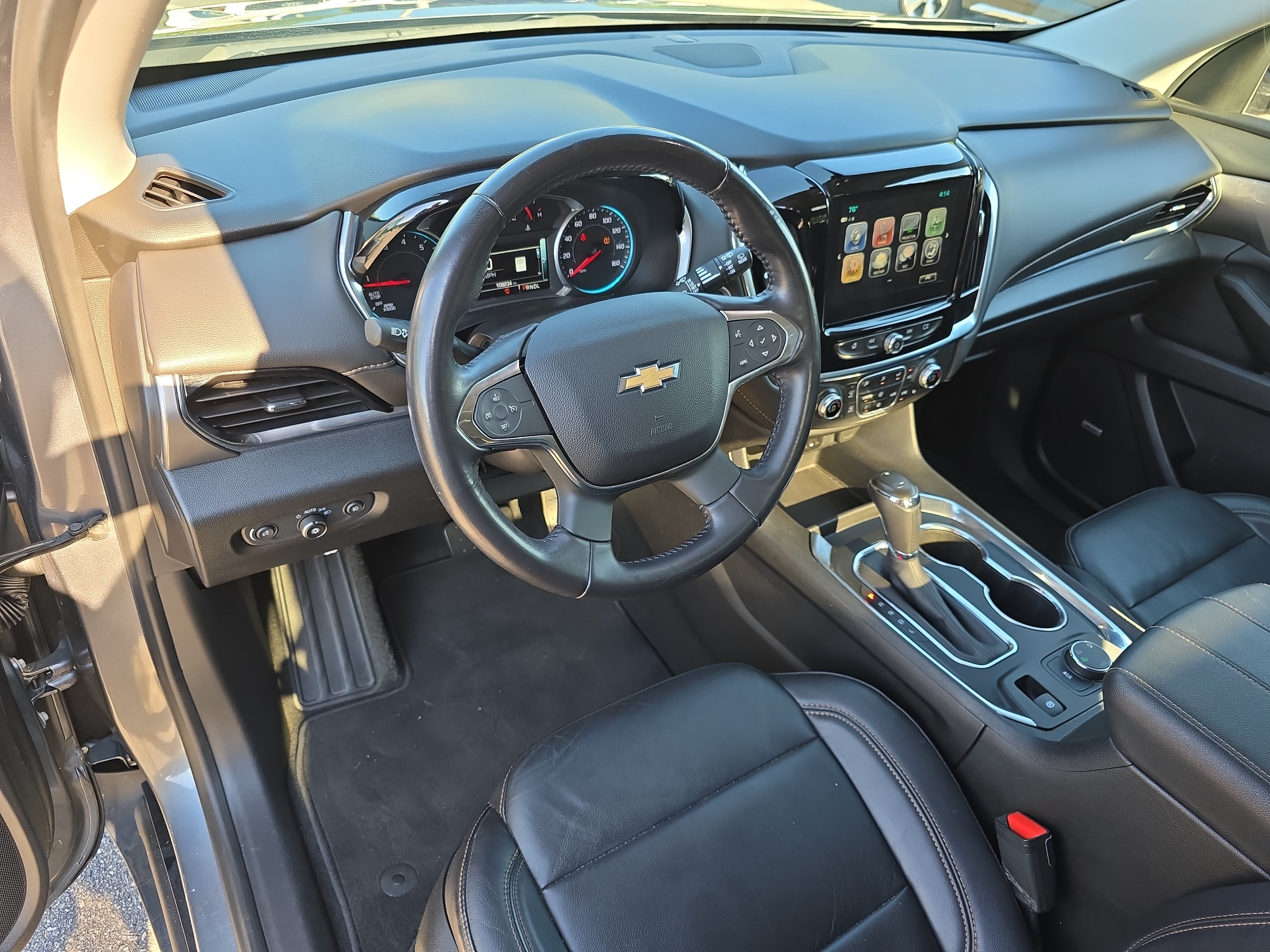 Used 2019 Chevrolet Traverse LT w/ LT Premium Package AWD/4WD image 18