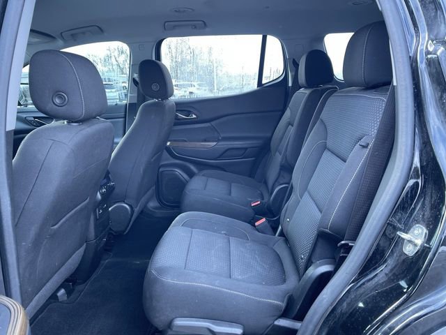 Used 2023 GMC Acadia SLE image 26