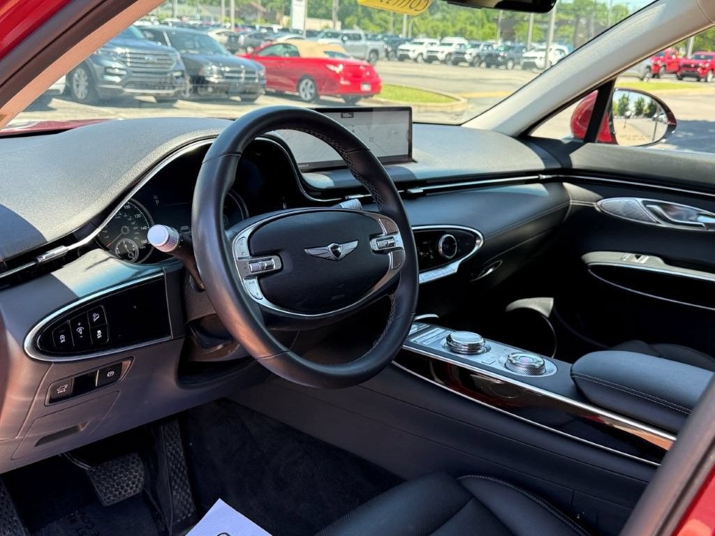 Used 2023 Genesis GV70 2.5T AWD/4WD image 11