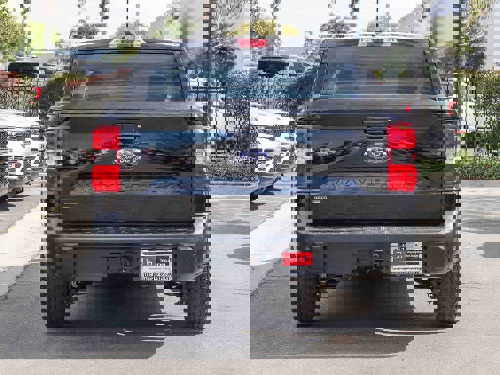 Used 2023 Ford Maverick XLT image 5