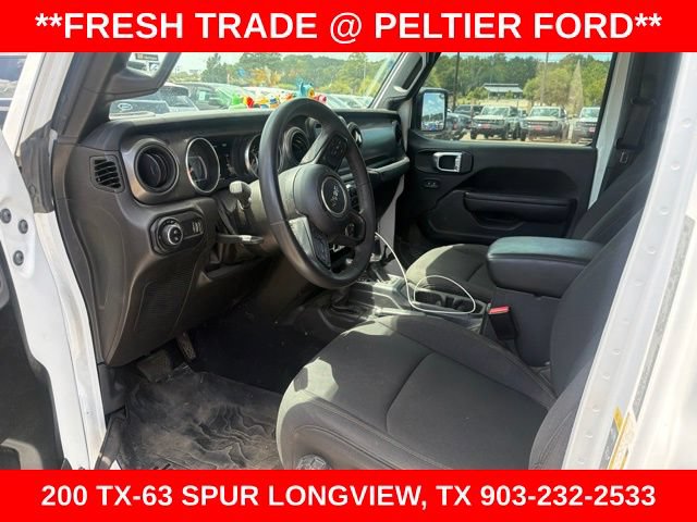 Used 2023 Jeep Gladiator Sport AWD/4WD image 6