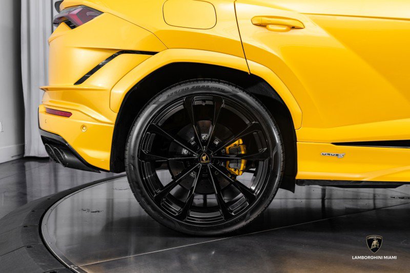 Used 2023 Lamborghini Urus S image 20
