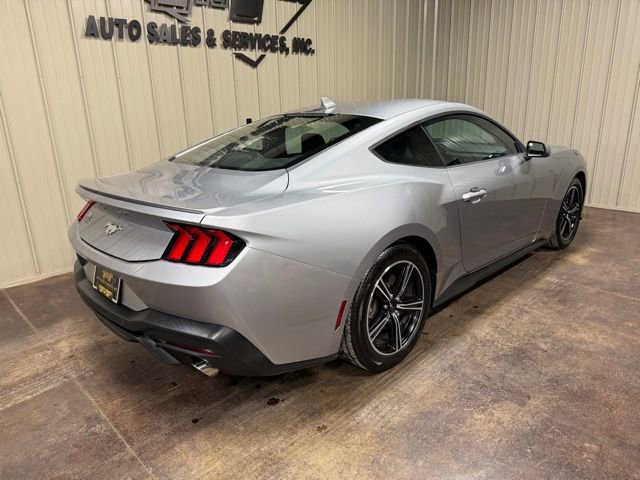 Used 2024 Ford Mustang Premium image 8