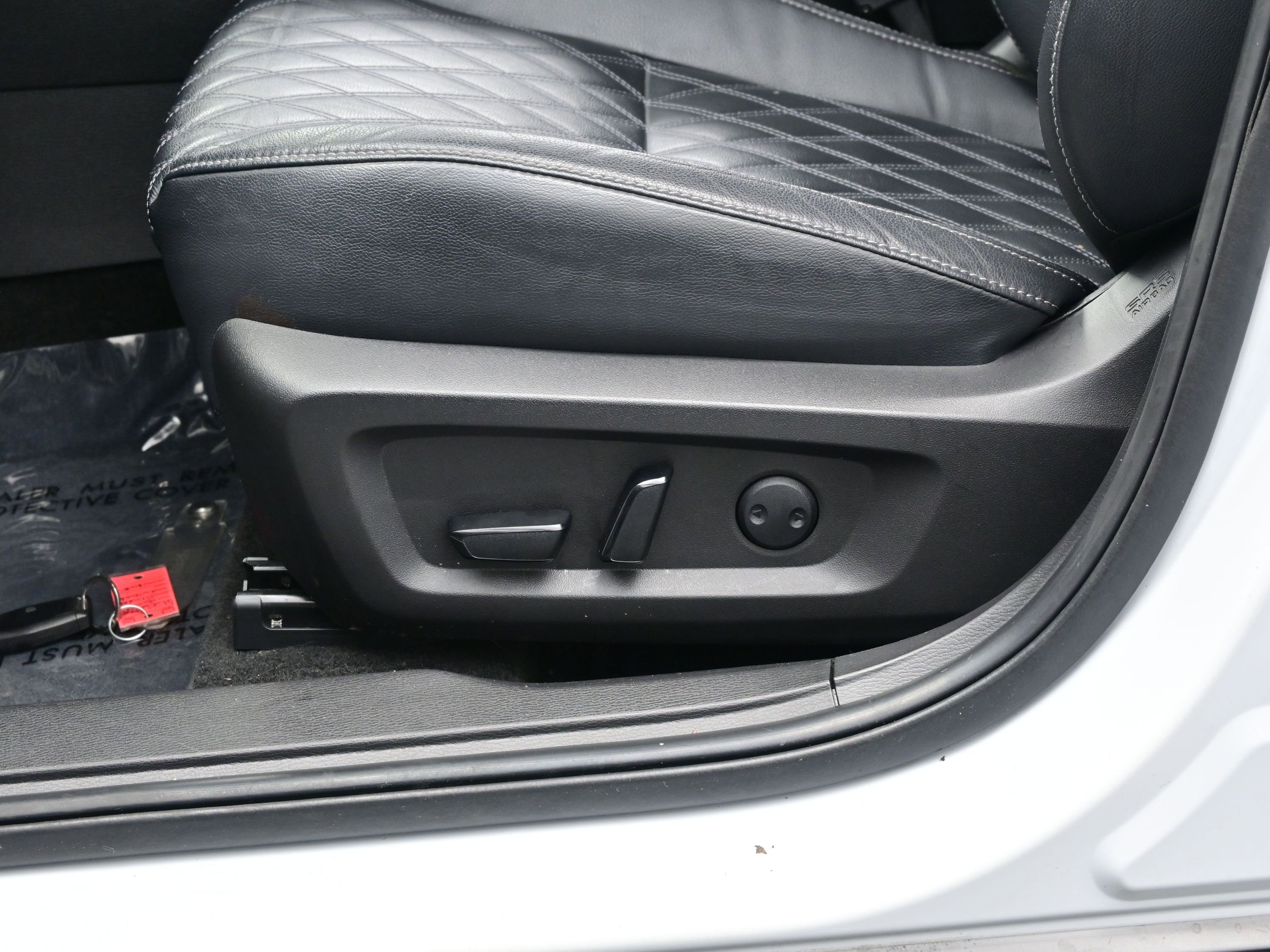 Used 2023 Mitsubishi Outlander SEL Black Edition image 12