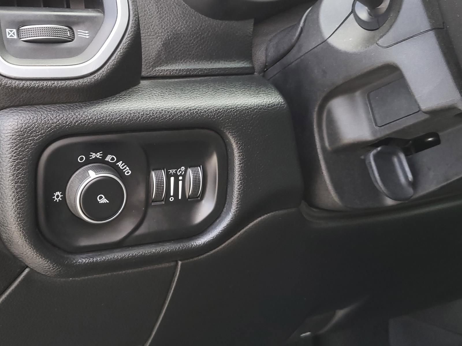 Used 2019 RAM 2500 Big Horn image 18