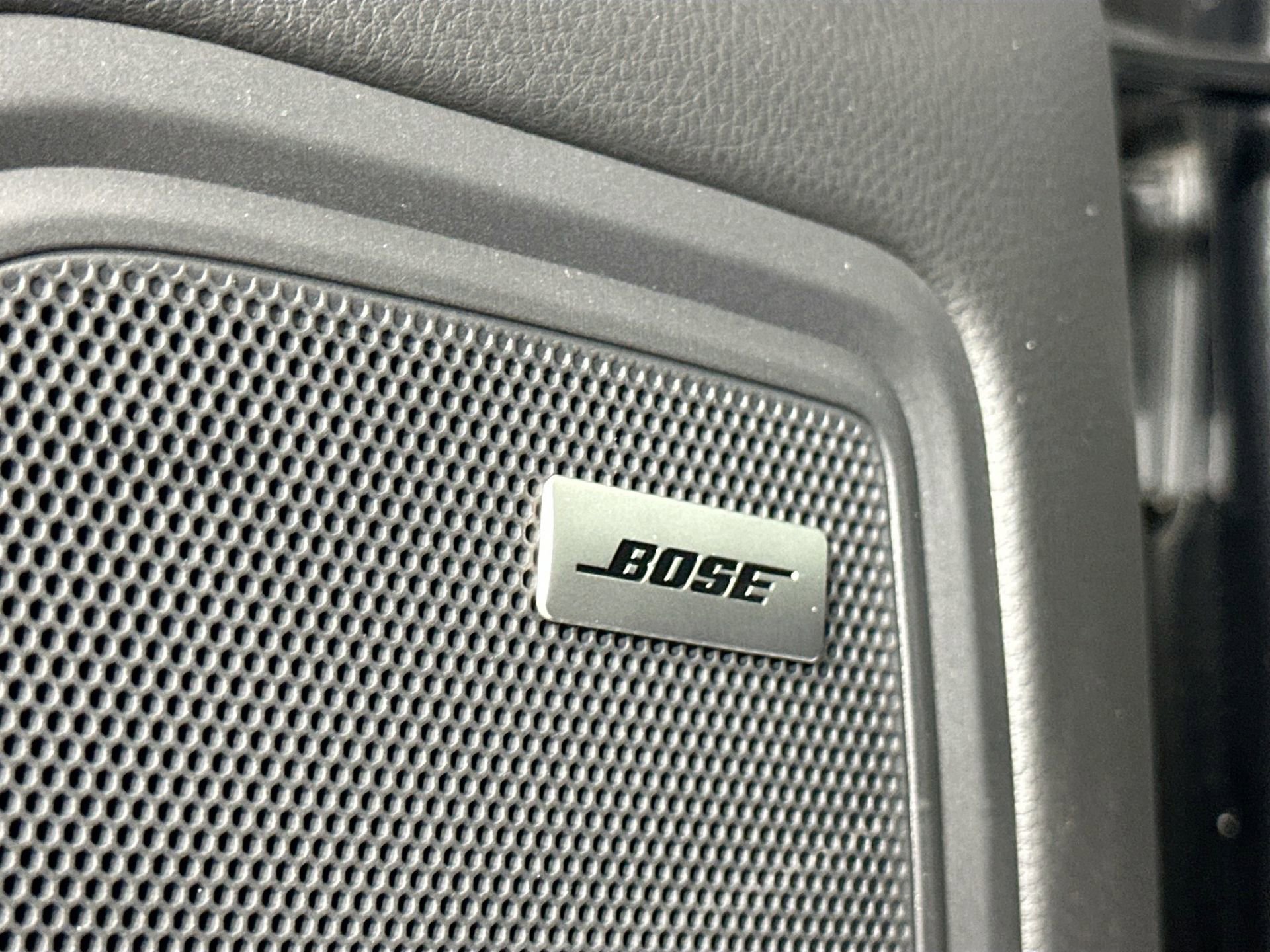 Certified 2025 Porsche Macan image 32