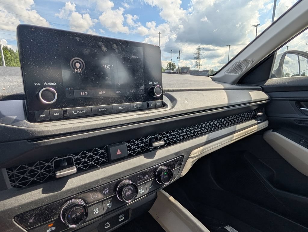 Used 2023 Honda Accord EX image 22