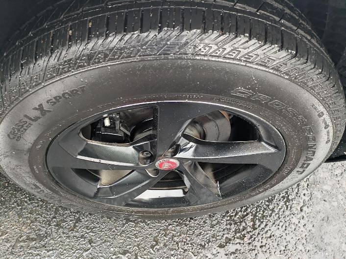 Used 2019 Jaguar F-PACE Premium AWD/4WD image 9