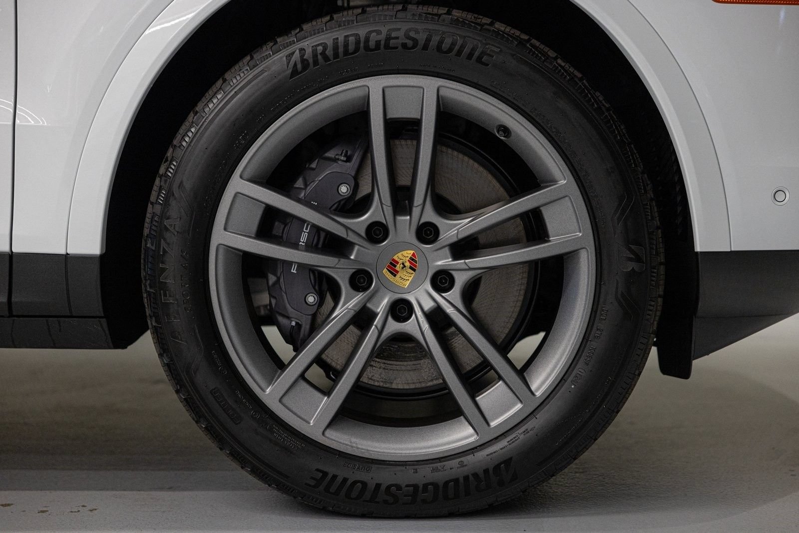 New 2024 Porsche Cayenne Coupe AWD/4WD image 12