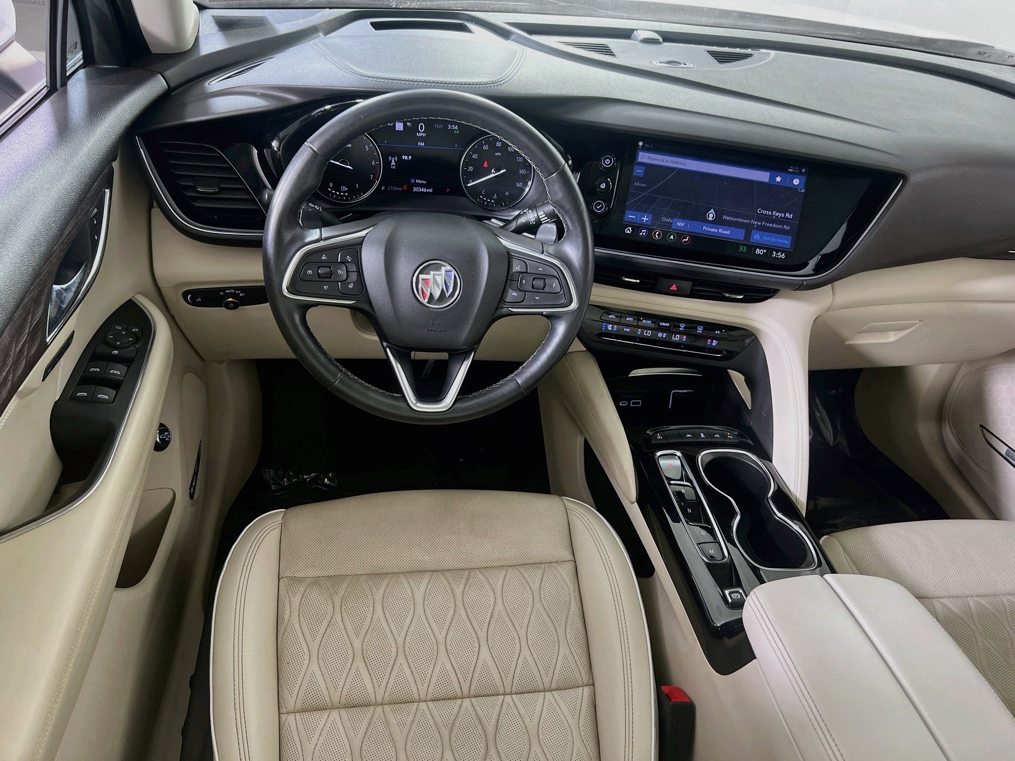 Used 2022 Buick Envision Avenir w/ Technology Package II FWD image 24