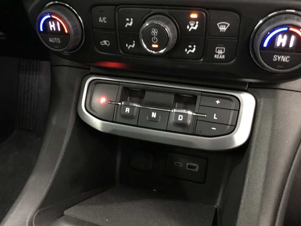 Used 2023 GMC Acadia SLE w/ Driver Convenience Package image 29