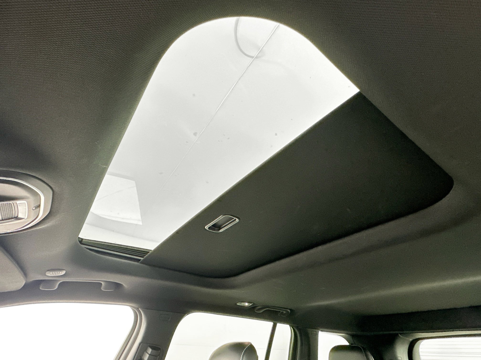 Used 2023 Jeep Grand Cherokee Altitude image 21