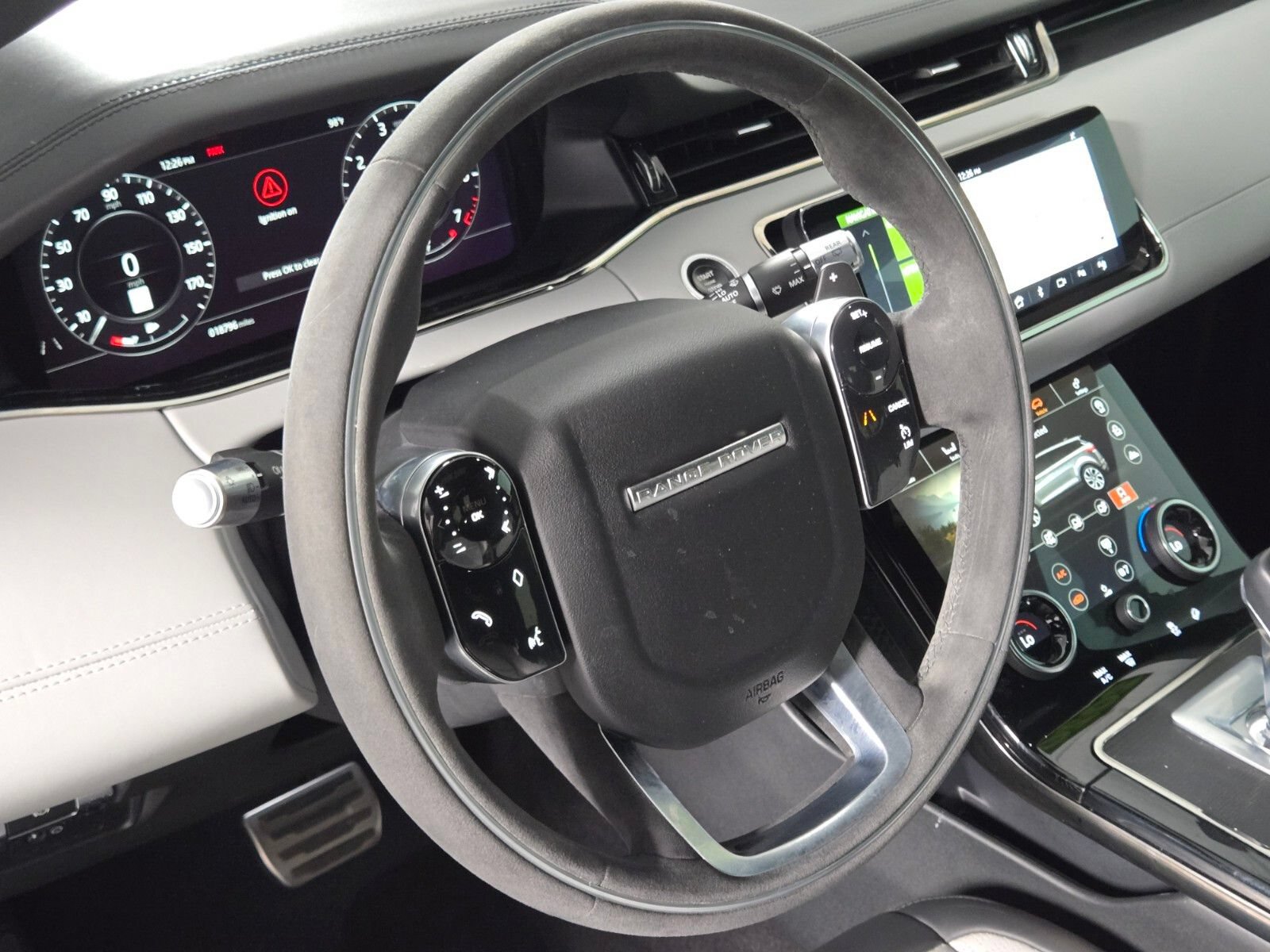 Used 2020 Land Rover Range Rover Evoque R-Dynamic SE AWD/4WD image 20