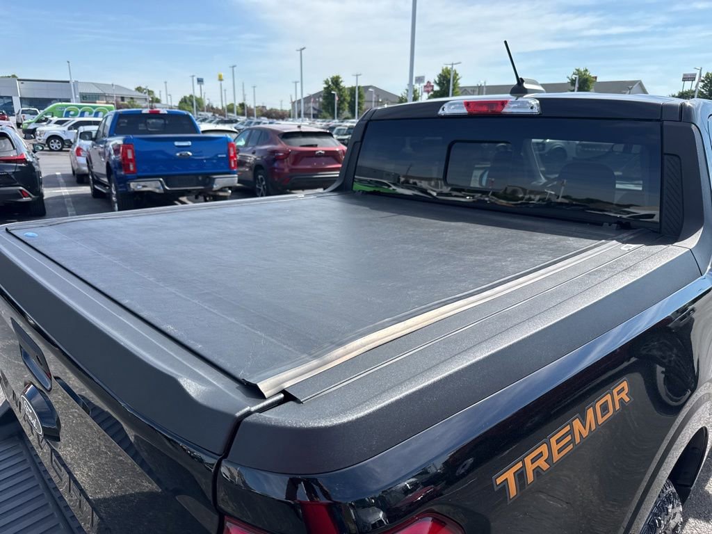 Used 2025 Ford Maverick Tremor AWD/4WD image 49