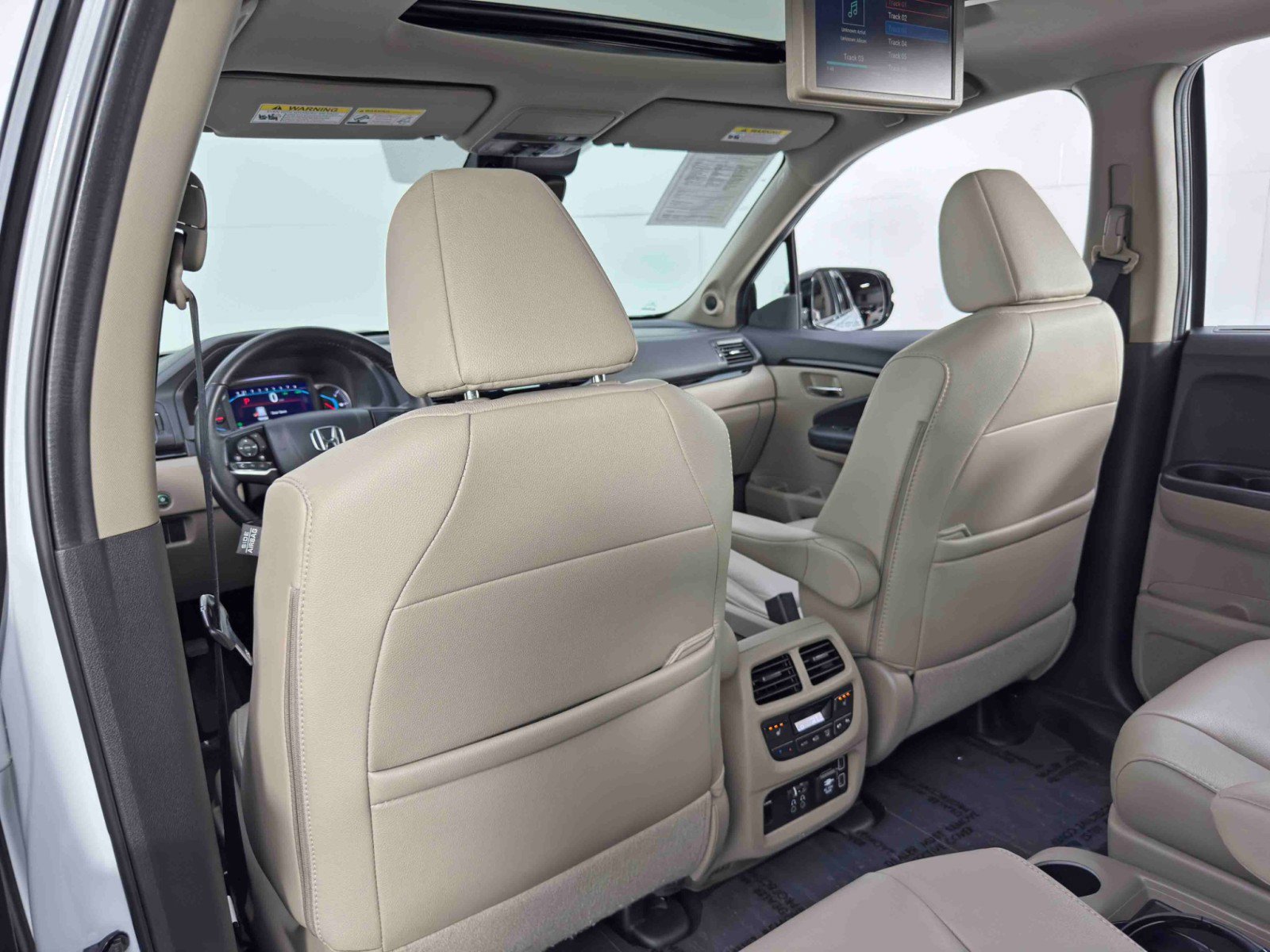 Used 2020 Honda Pilot Touring image 34