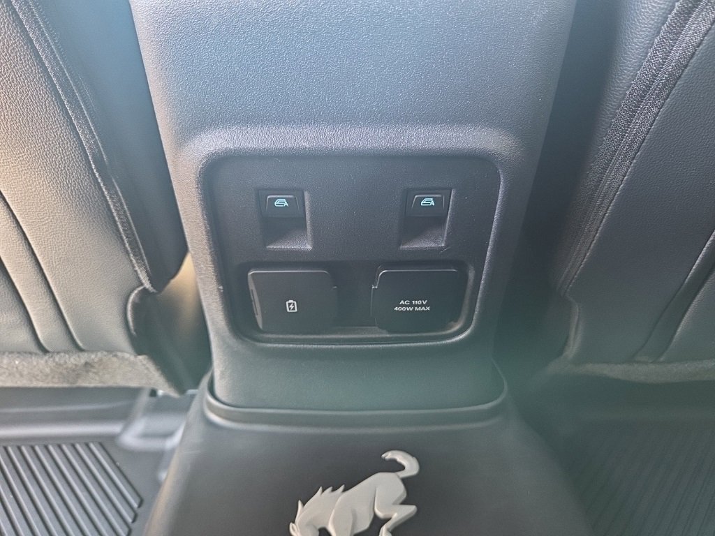 Used 2023 Ford Bronco Wildtrak image 28