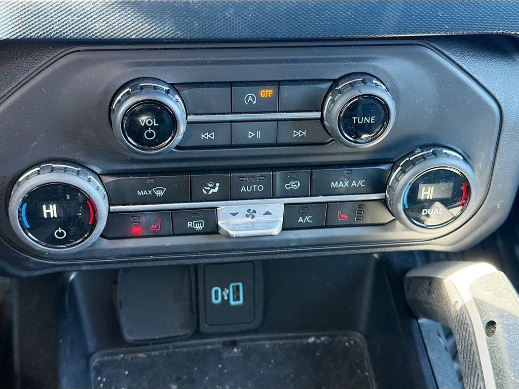 Used 2023 Ford Bronco Outer Banks image 18