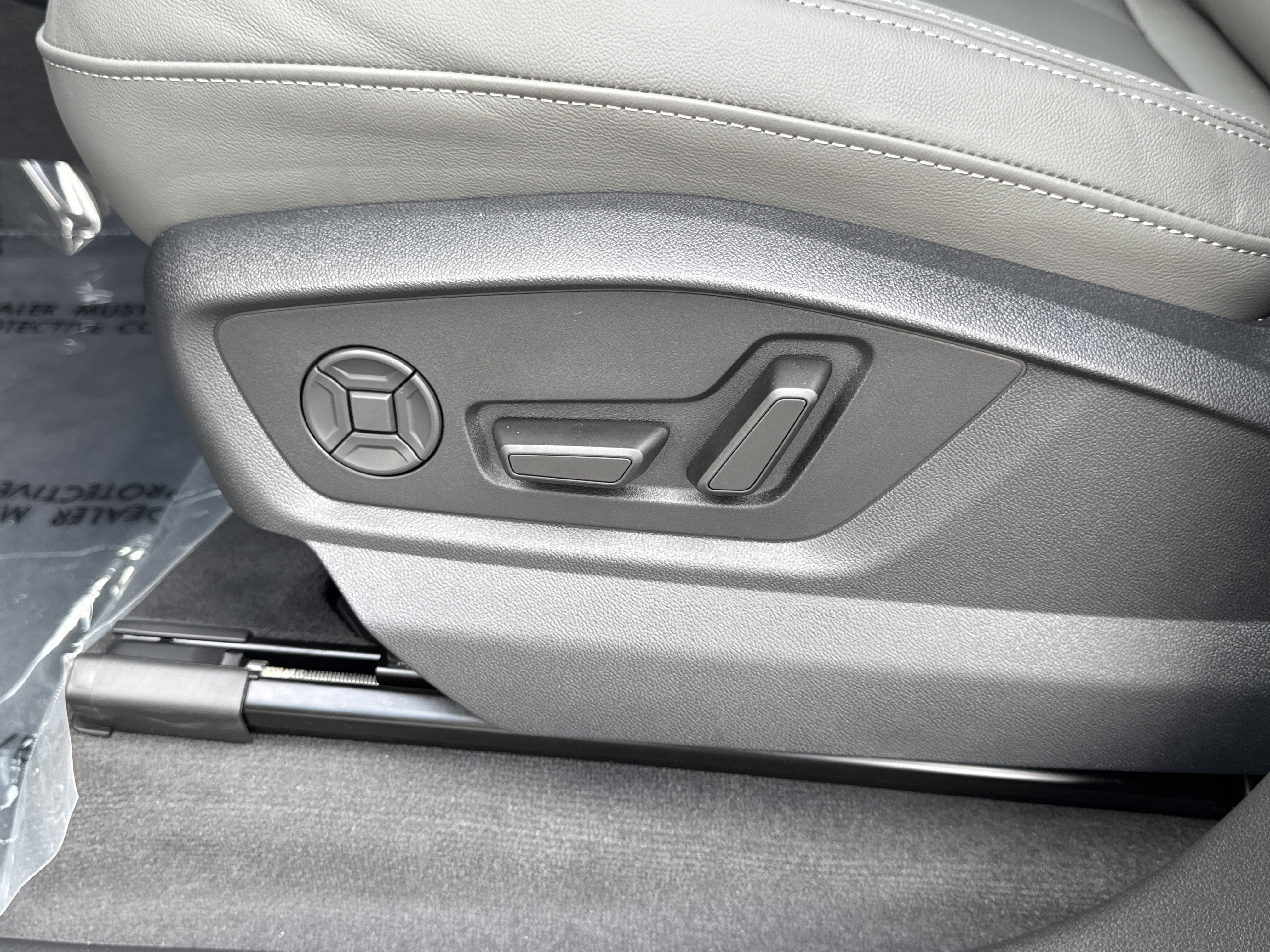 New 2026 Audi Q8 Premium AWD/4WD image 21