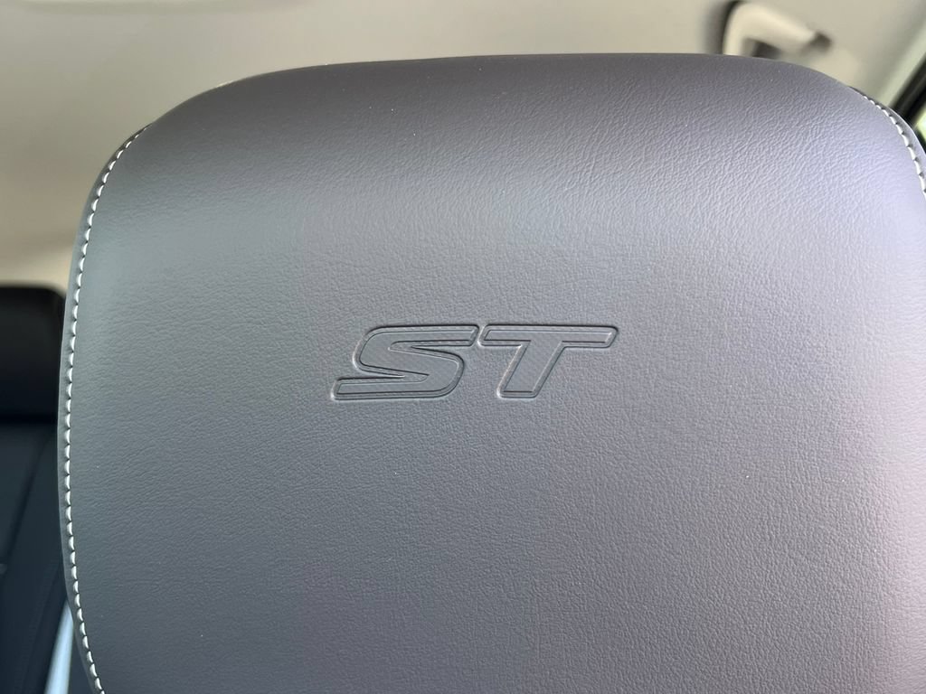 New 2026 Buick Envision Sport Touring AWD/4WD image 12