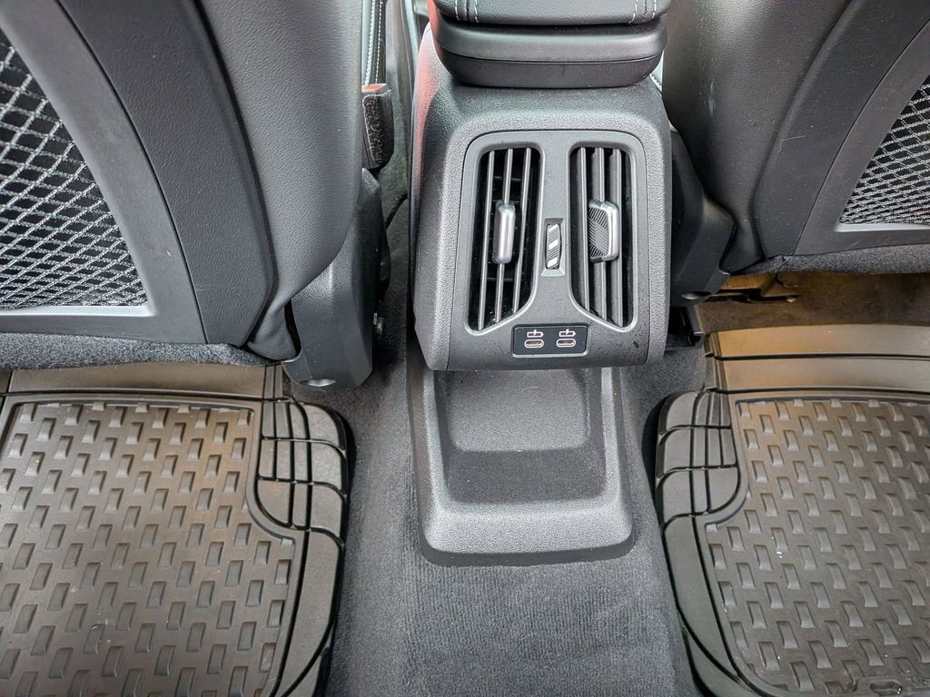 Used 2024 BMW X1 M35i w/ Premium Package image 18