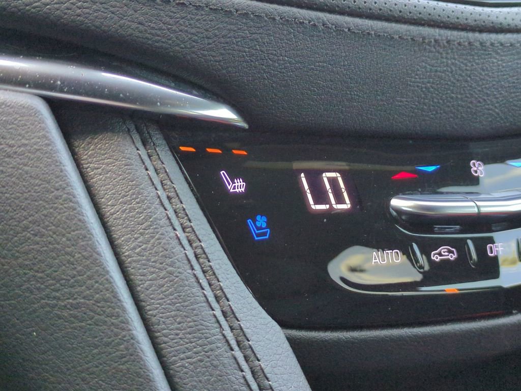 Used 2023 Cadillac XT5 Premium Luxury w/ Technology Package image 22