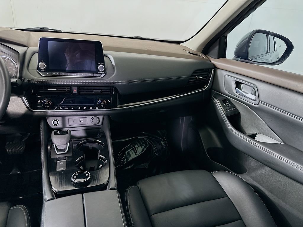 Used 2023 Nissan Rogue SL image 19