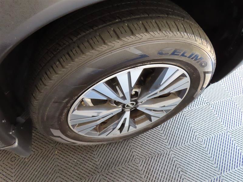 Used 2023 Nissan Rogue SV AWD/4WD image 9