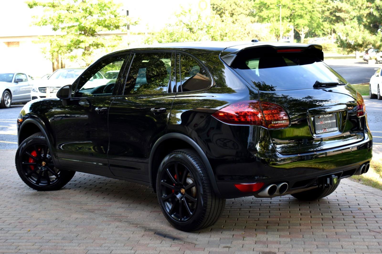 Used 2014 Porsche Cayenne Turbo w/ Comfort Plus Package (PU4) image 8