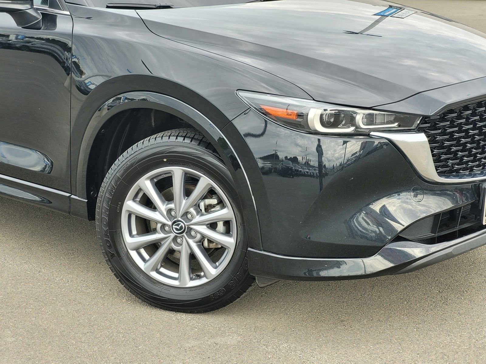 Used 2025 MAZDA CX-5 AWD 2.5 S w/ Preferred Package image 3