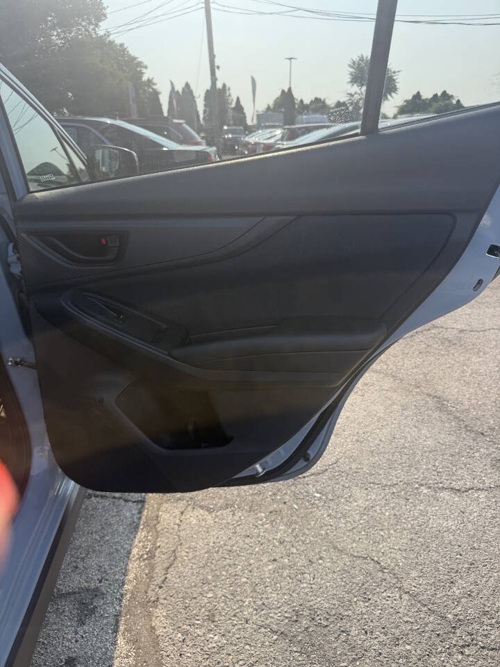 Used 2018 Subaru Crosstrek 2.0i Premium AWD/4WD image 14