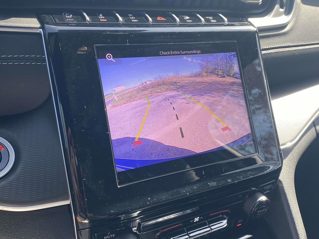 New 2025 Jeep Grand Cherokee Laredo image 48