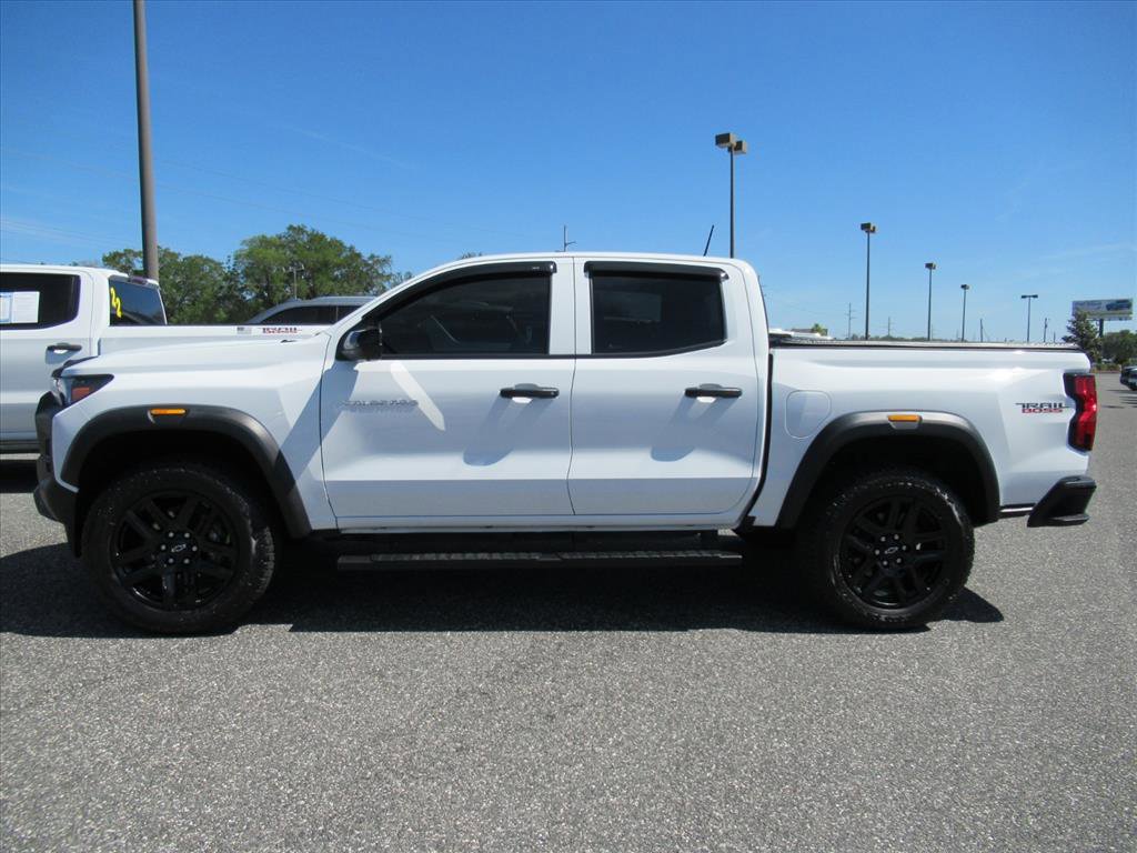 Used 2024 Chevrolet Colorado Trail Boss w/ Technology Package image 4